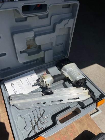 Framing nail gun strip nailer