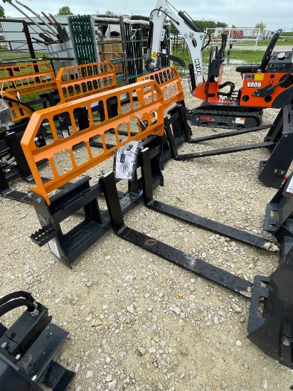 New Land Honor 42" Quick attach Pallet forks