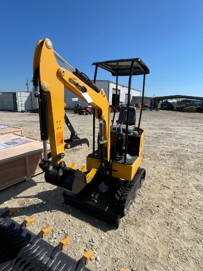 New Land Hero Mini Excavator 13.5 hp Gas engine