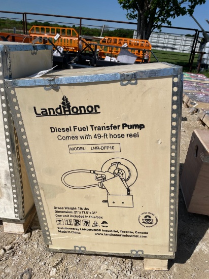 New Land Honor Diesel Fuel transfer pump with 49' hose reel