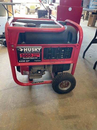 Husky 5000 Watt Generator,Subaru gas engine runs & operates