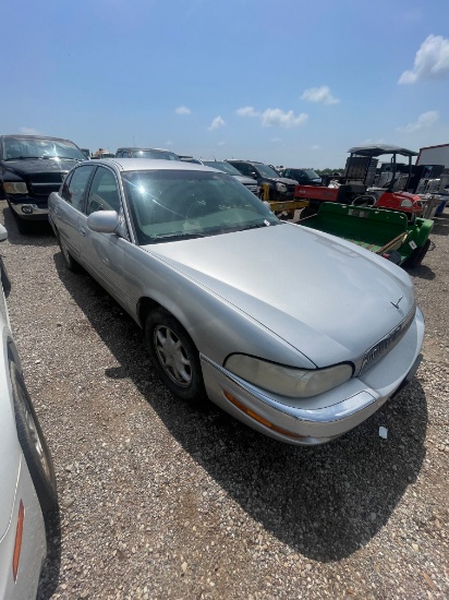 2000 Buick Avenue 4 door Silver Cranks Vin#191756