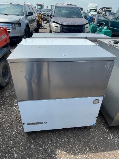 Beverage air Ice machine