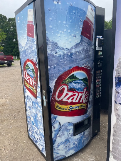 Drink Vending machine (Ozarka)