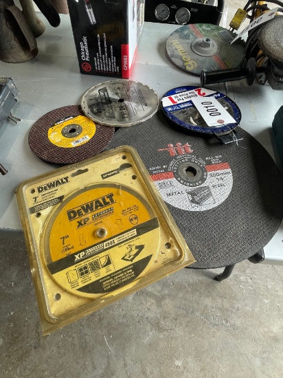 4-14" Metal cutting blades 7" blade and 27 1/4 wood blades