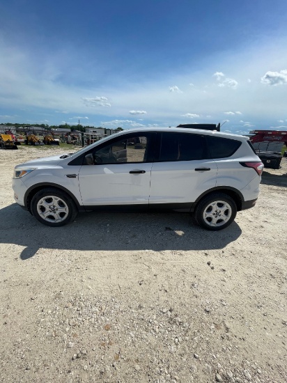 2017 Ford Escape SUV White 154K runs & drives cold ac clean title Vin#E50059