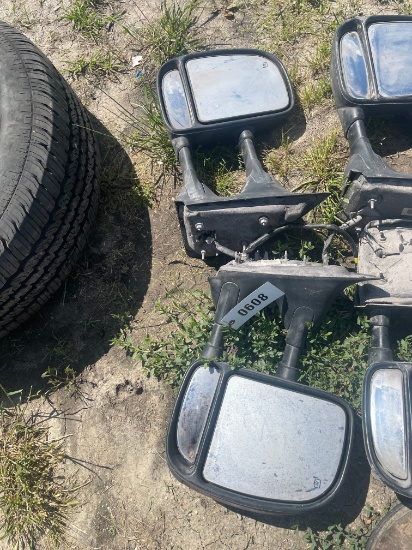 Pair of F250 tow mirrors