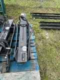 GIYI Hydraulic Thumb Clamp