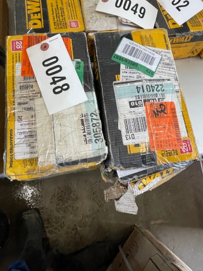 Box of 28degree wire weld framing nails