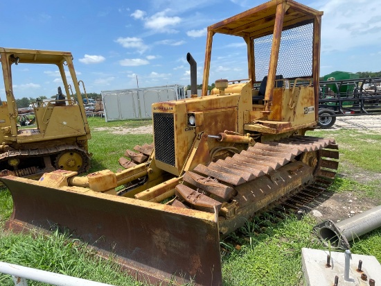 Cat D3b Long track 6 way blade, field ready runs good