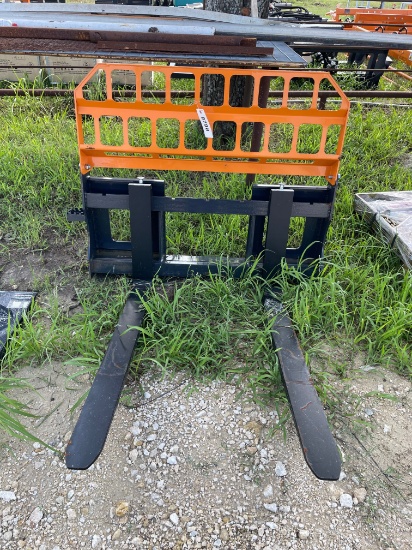 Land Honor 42" Pallet forks quick attach