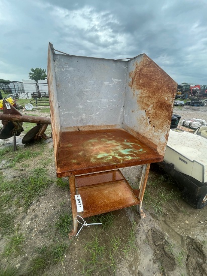 Metal table