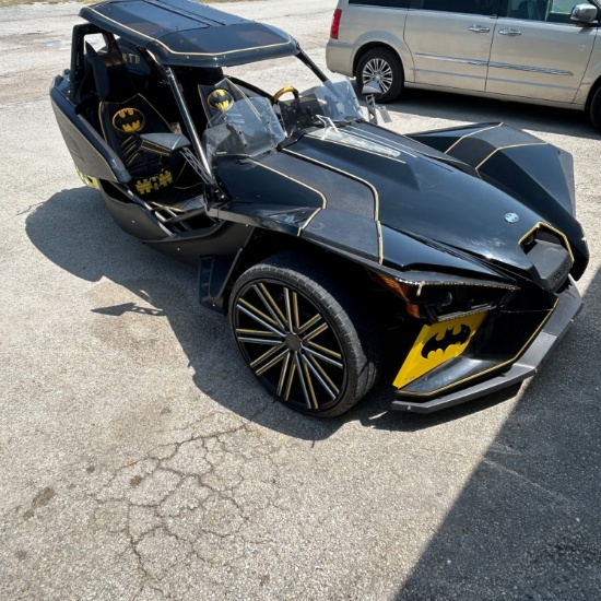2016 Polaris Slingshot 16,521 Miles Has DVD upgraded stereo with bluetooth 22" Wheels Batman Theme,
