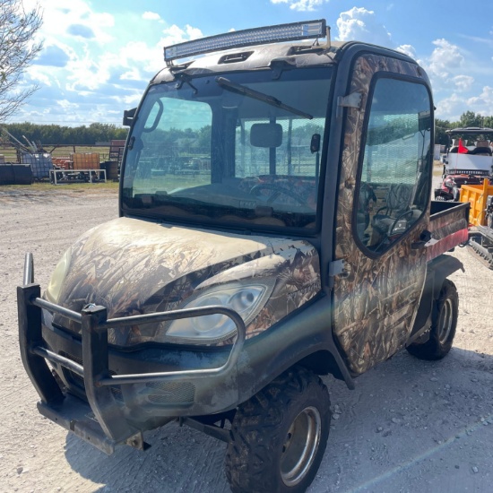 Kubota RTV 1100 Closed cab AC/Heat runs 4x4