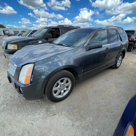 2008 Cadillac SRX4 Silver Runs and Drives Cold AC Leather interior 178,045 miles Vin#1GYEE4375801961