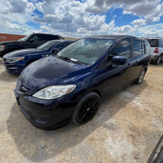 2010 Mazda 5 Blue Runs and drives 188,641 miles Vin#JM1CR2W30AC366476