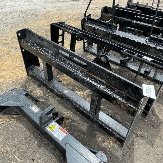 New Wolverine 4,000lb capacity pallet fork frame