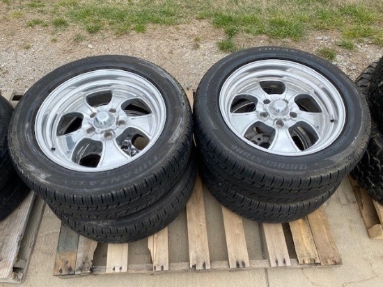 Set of American Racing Rim on 17" Tires