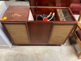 Vintage Zenith Stereophonic High Fidelity Record Player