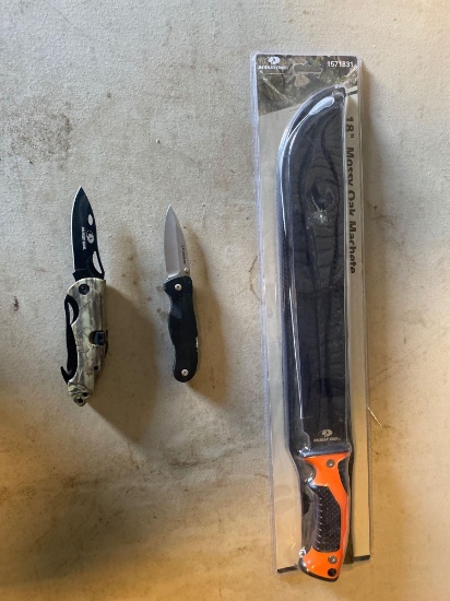 18' Mossy Oak Machete, Leatherman Pocket Knife, Mossy Oak Skinning Knife