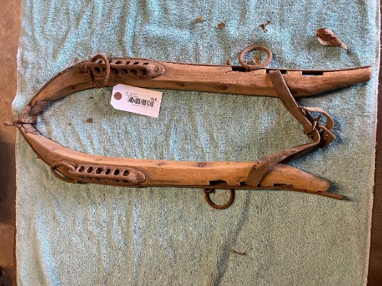 Antique Horse Collar Hanes