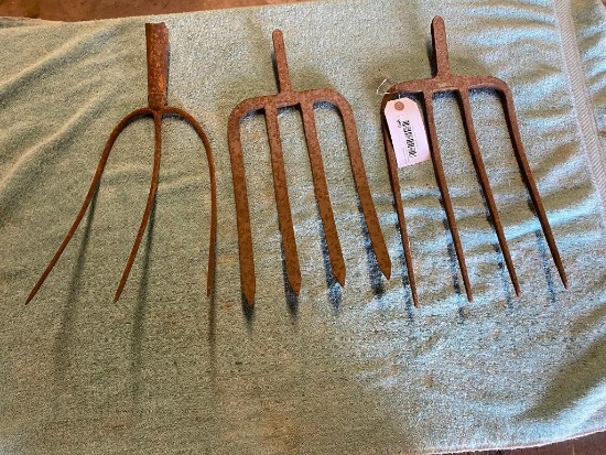 Lot of Antique Pitch Fork Heads