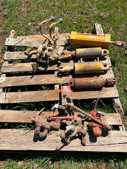 Pallet of Misc. Cylinders, etc.