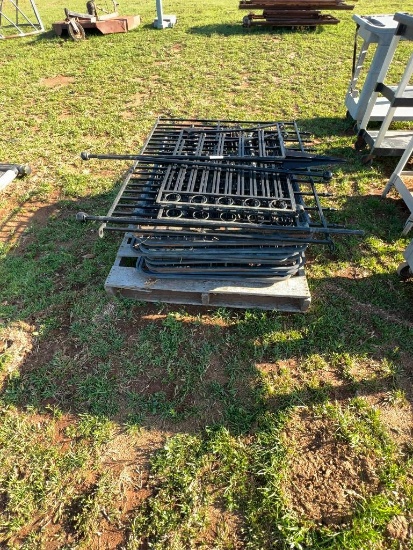 Pallet of Portable Dog Pens For Small Dogs