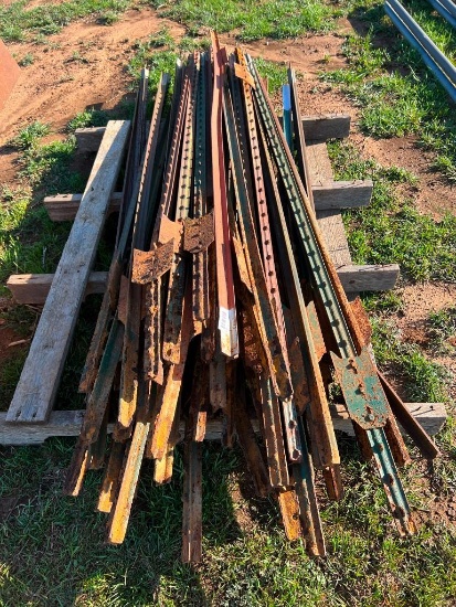 Pallet of Misc. T-Post