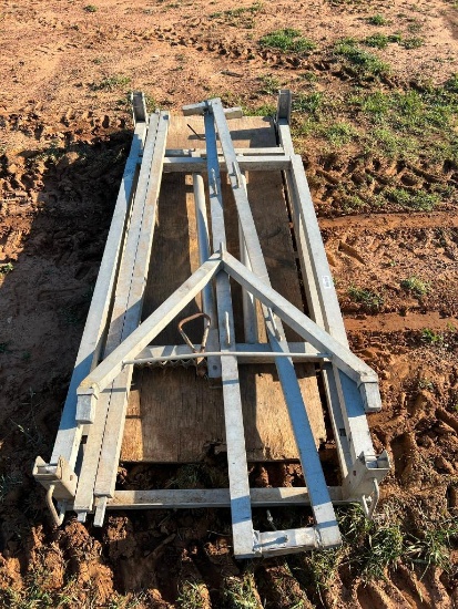 Show Cattle Clipping Chute