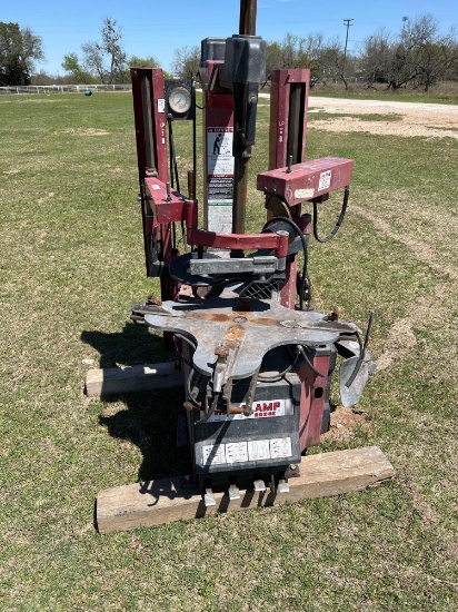 Coats Tire Machine 9024E