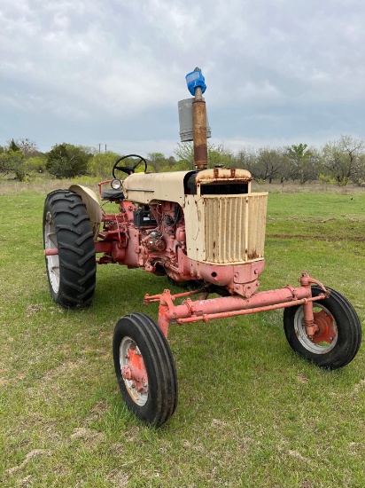 Case Tractor 841C