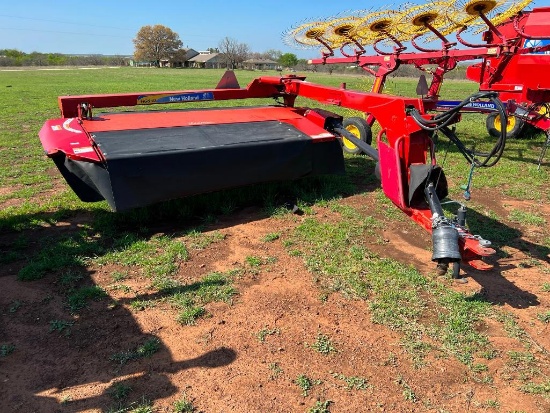 2012 New Holland H6830 Hydra Swing Cutter