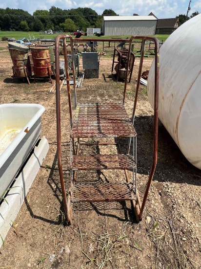 Shop Ladder