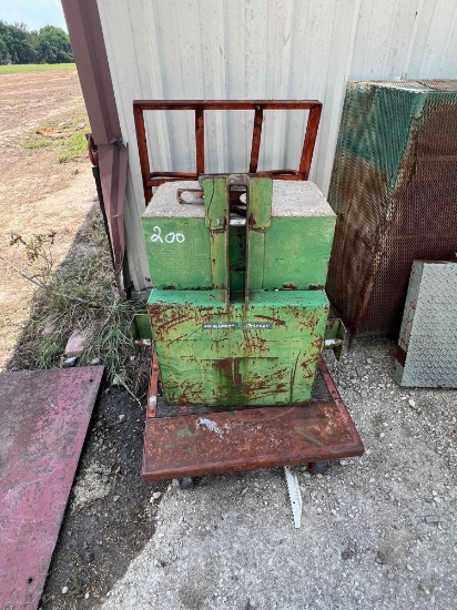 John Deere 3-point Weight with Cart
