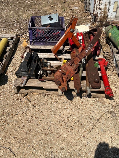 Pallet of Misc. Hydraulic Cylinders, Hitches, Top Links, Drawbars, etc.