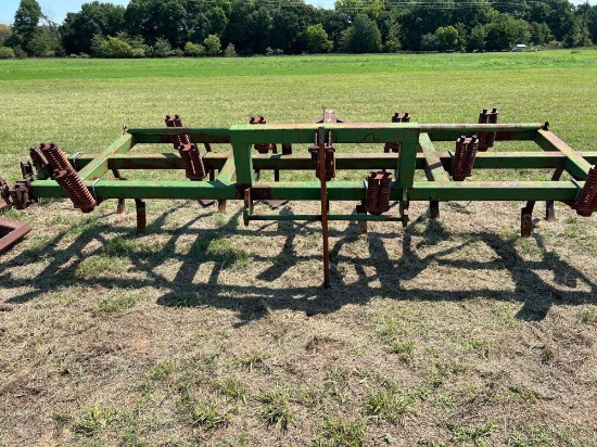 John Deere Chisel Plow