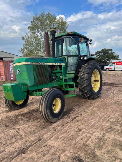 John Deere 4440 Tractor