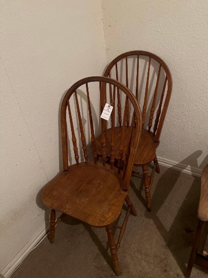Lot of 2 Wooden Dinette Chairs