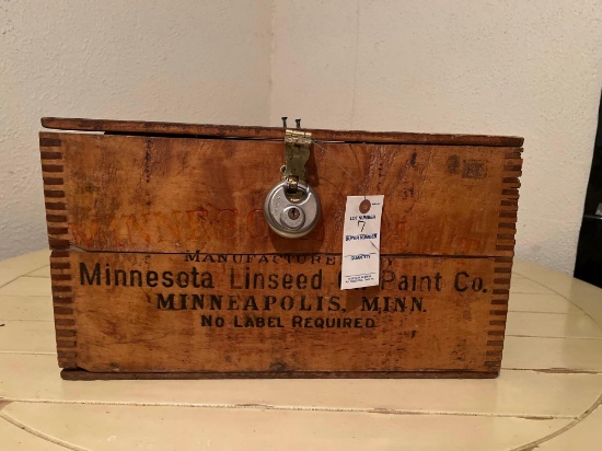 Minnesota Linseed Oil and Paint Company Box