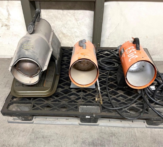 Lot of 3 Heaters - 1 Dayton Propane Gas Heater -1 Dyna-Glo Pro Propane Gas Heater - 1 Magnum 110VT