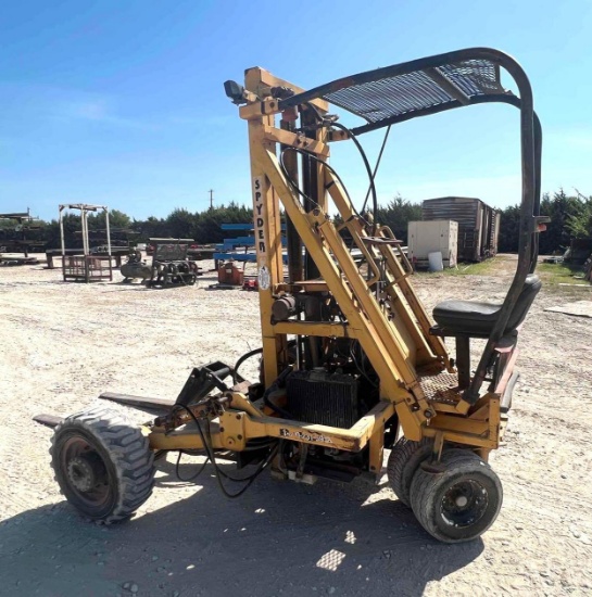 Spyder Forklift - Runs and Drives - Has Hydraulic Leak