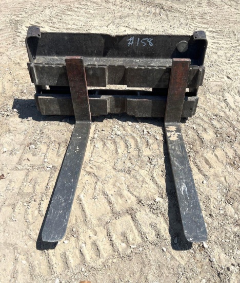 Skid Loader Heavy Duty Pallet Forks