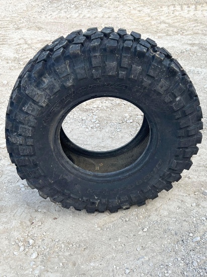 BF Goodrich 37 x 12.50R 17 LT - Tire is Nearly Brand New