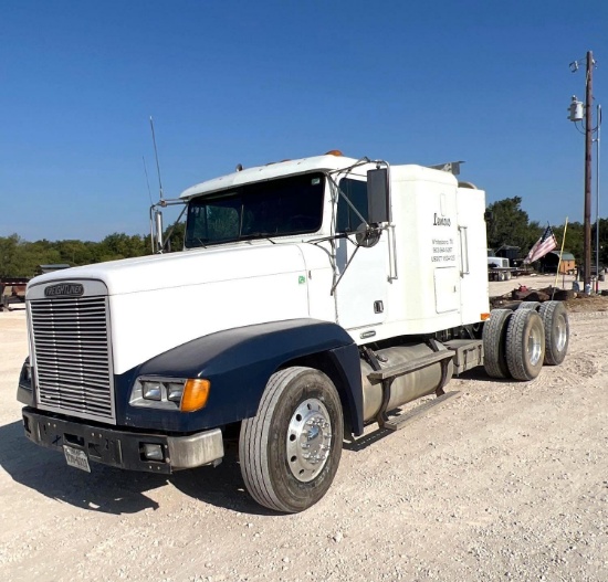 1997 Freightliner FLD 120 - Has a Dual Line Wet Kit - 210,260 miles