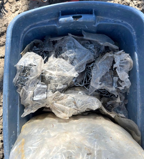 Tub of Bob Wire Fence Clips
