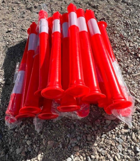 20 Safety Cones with Rubber Bases