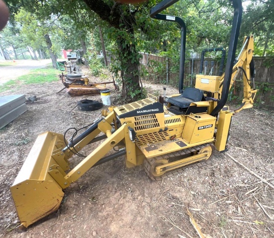MagnaTrac RS 1000 Excavator - Starts and Operates Like it Should