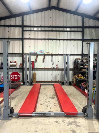 4 Post Advantage 9000 pound Vehicle Lift - Like New