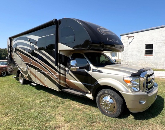 2015 Ford F-550 Four Winds 33SW Motorhome - 25,061 miles - Runs and Drives - Comes with Title